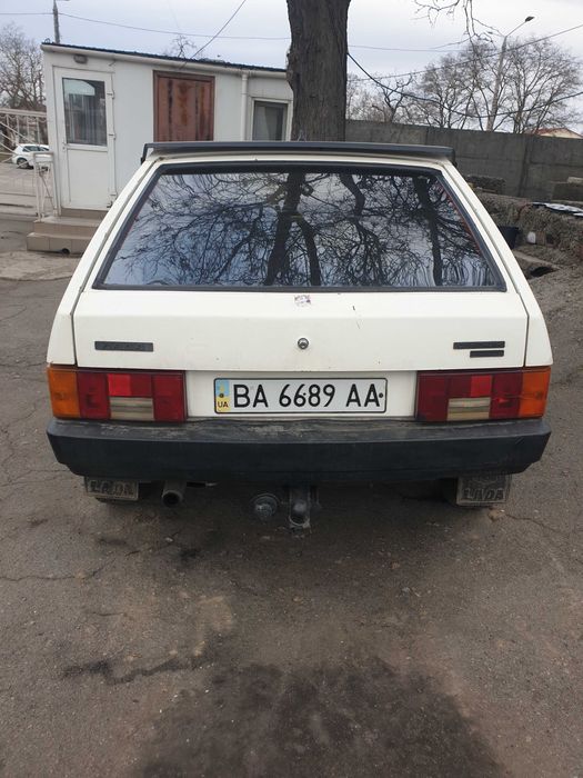 Автомобиль ваз 2109