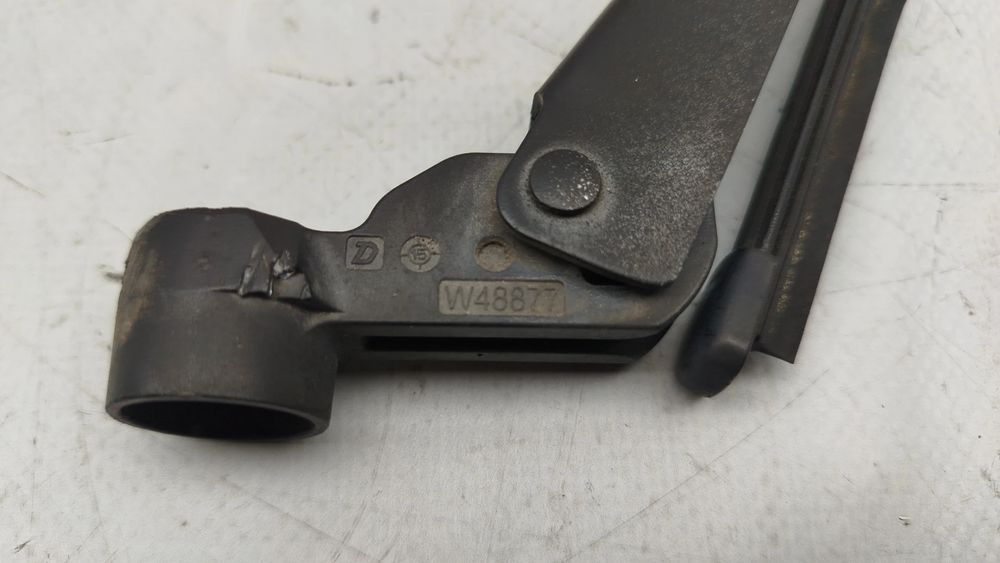 Haste / braço de escova limpa vidros trás MERCEDES-BENZ Classe A (W176