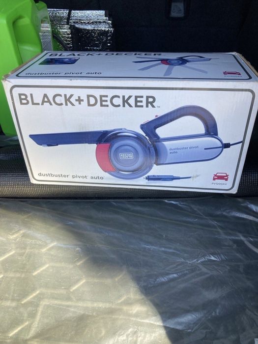 Автомобільний пилосос Black+Decker