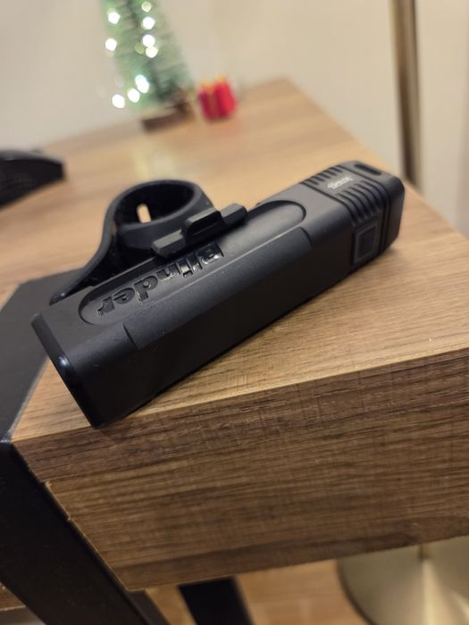 Lampka rowerowa knog blinder 600