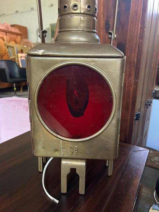 Stara lampa kolejowa