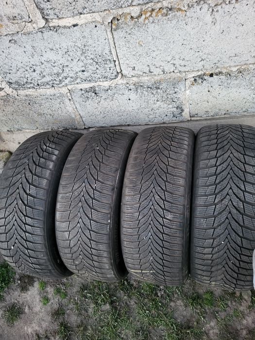 Opony zimowe Nexen 235/50/18 101Y