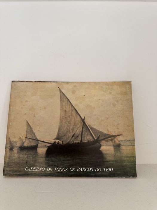 Livro / gravuras dos barcos do Tejo para emoldurar