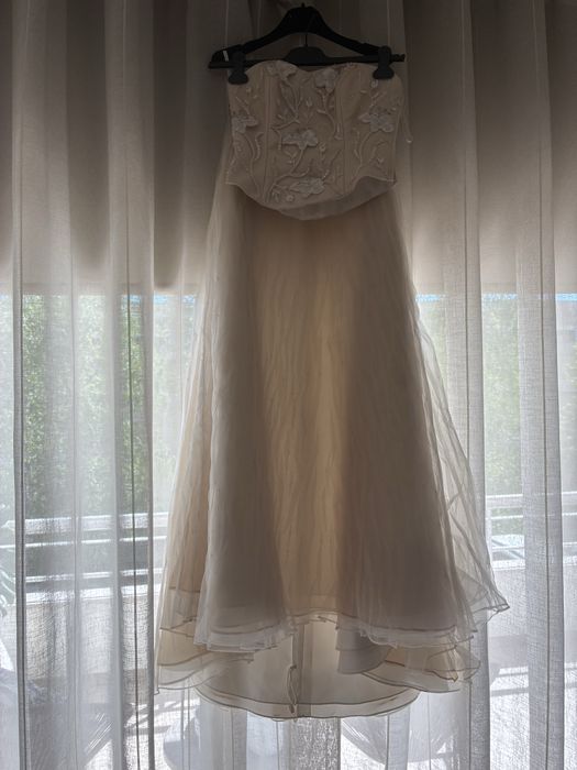 Vestido de Noiva saia tule e corpete