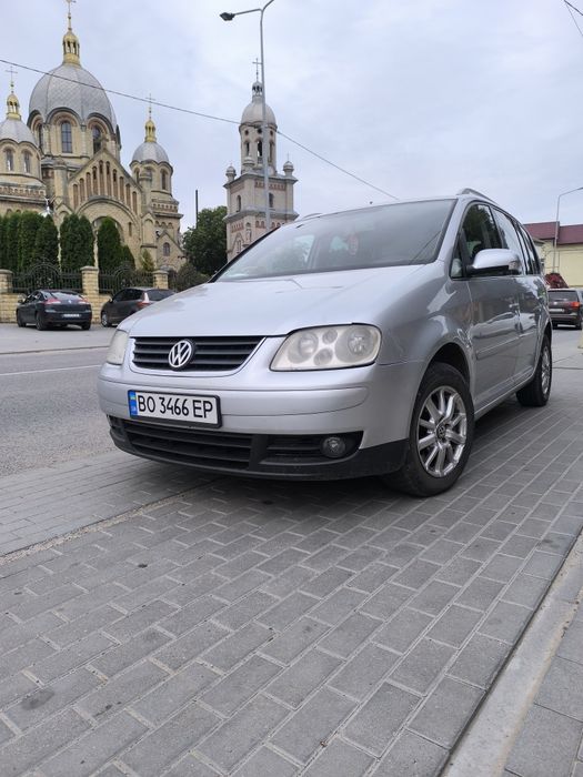 Продається Volkswagen Turan 2.0 TDI