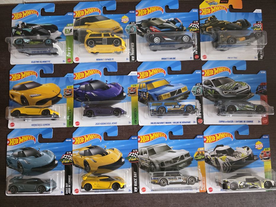 Modele Hot Wheels Różne Marki       OPIS