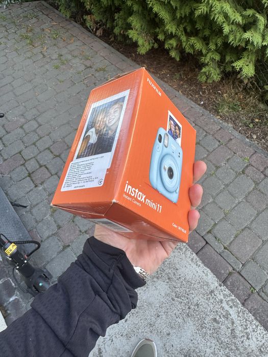 instax mini 11 FUJIFILM