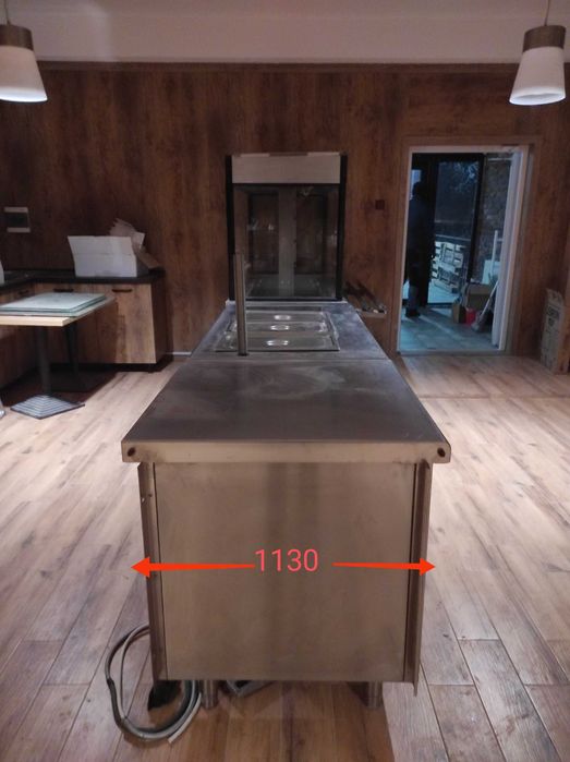 Холодильна та теплова вітрина Обладнання для кафе вітрина