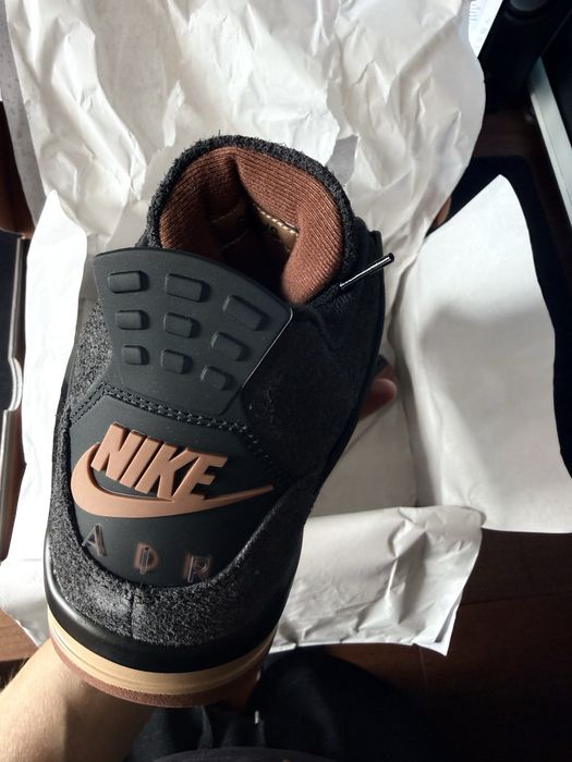 Air Jordan 4 London