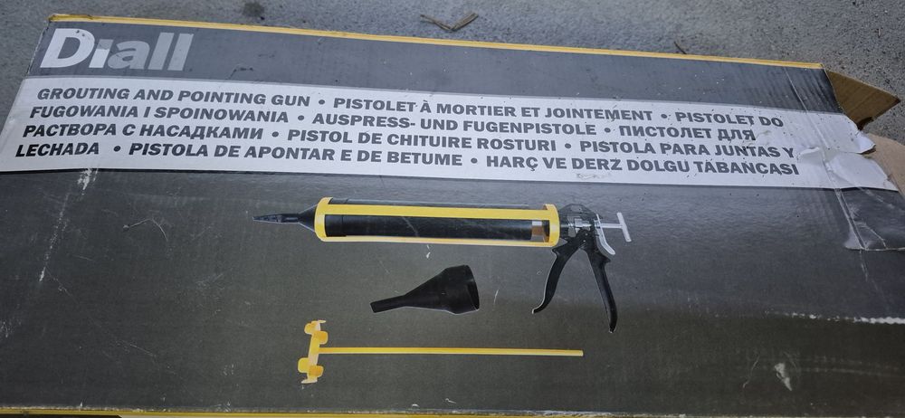 Pistolet do fugowania i spoinowania