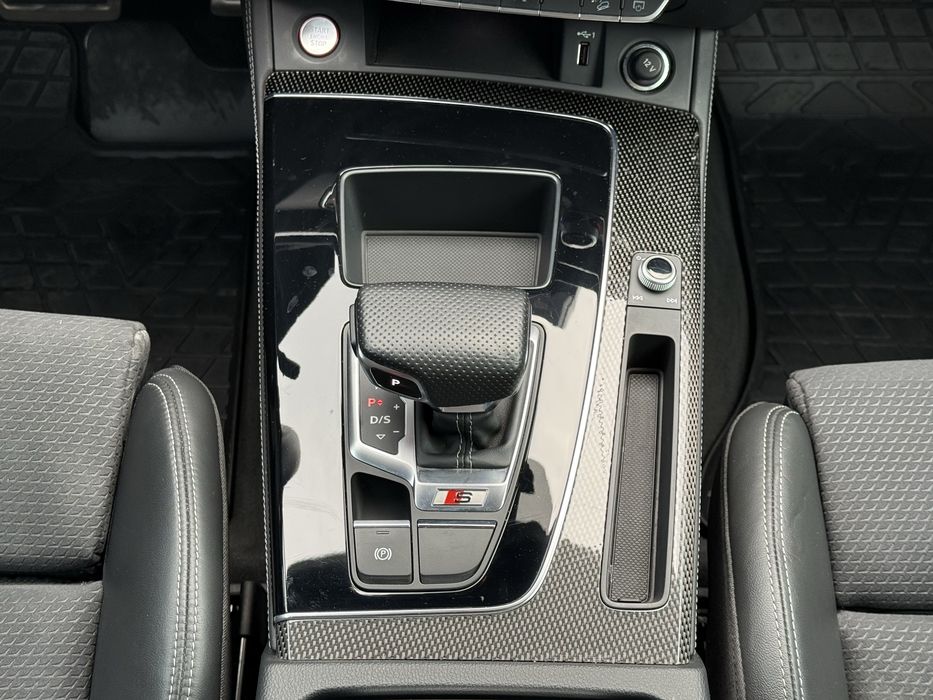 Audi SQ5 2022року 3.0 бензин автомат, повний привід, 46т.км