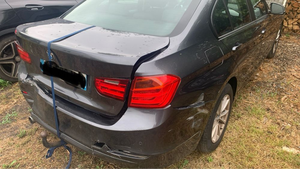 Bmw  320D F30 2012  manual na części