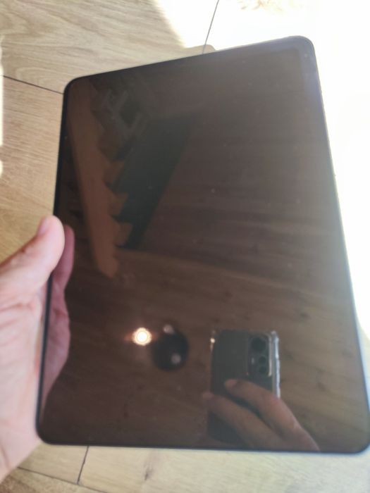 iPad Air 5 - procesor M1 - Stan Bardzo Dobry - Rachunek ze sklepu w komplecie