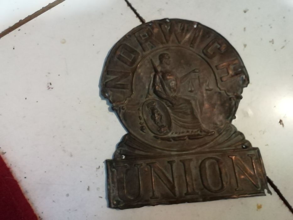 Chapa de banco muito antigo