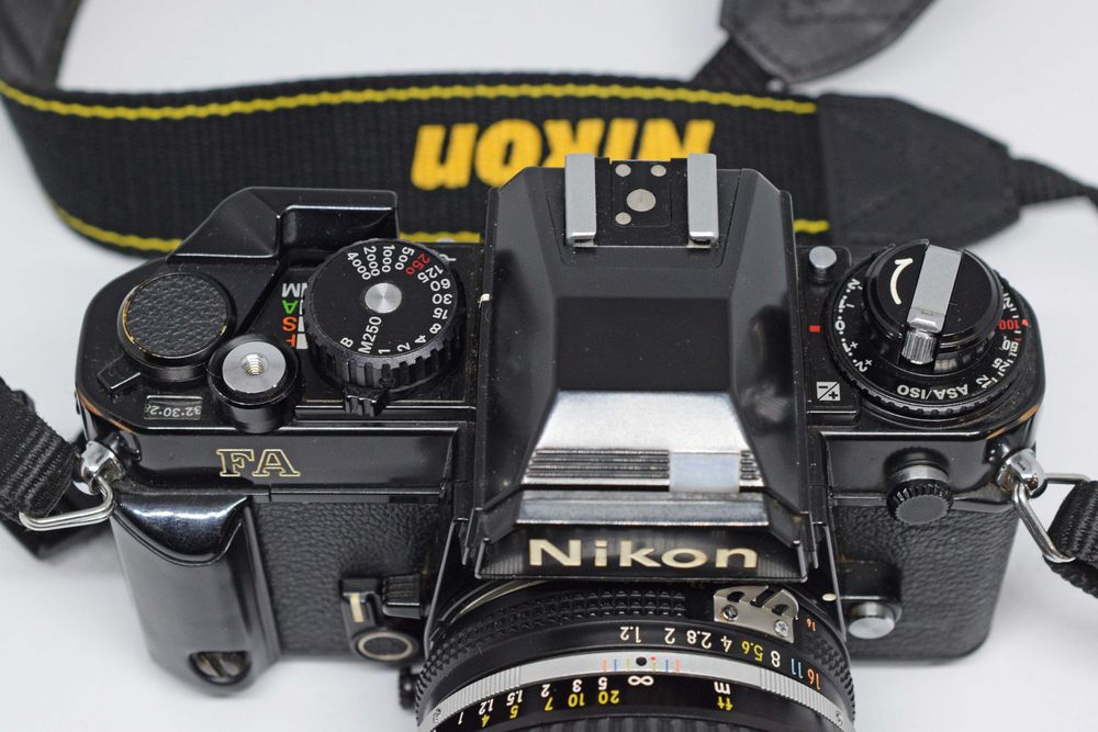 Nikon FA 35mm Analog Camera, 100% Functional, with CF-30 Case64751403493890123