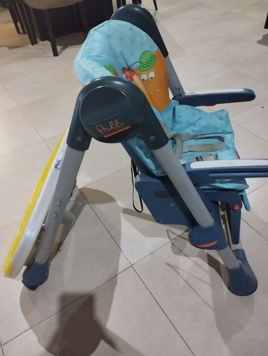 Cadeira de papa Chico Polly