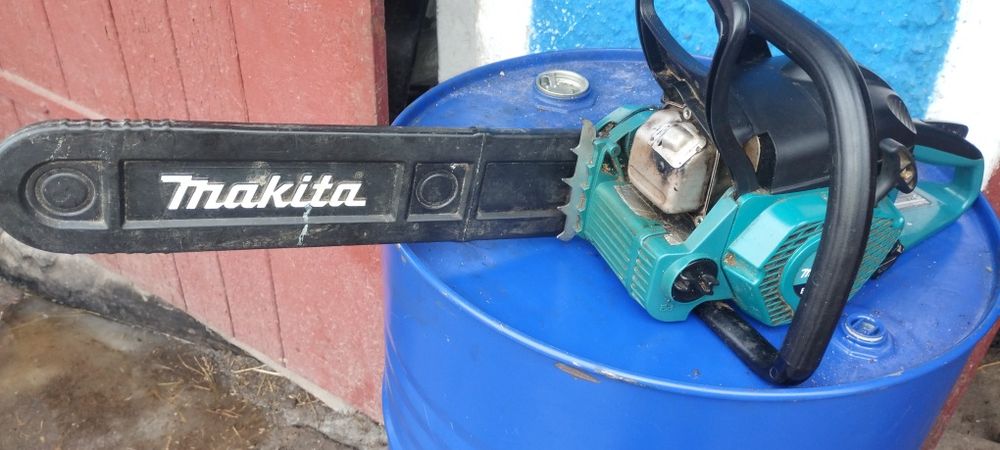 Makita EA3203S, бензопила Макіта