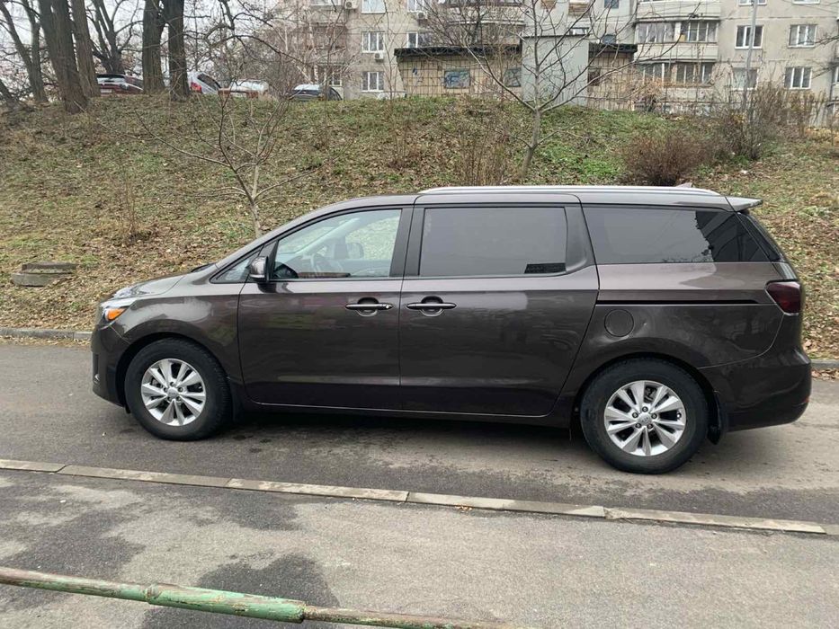 Автомобіль KIA SEDONA 2017