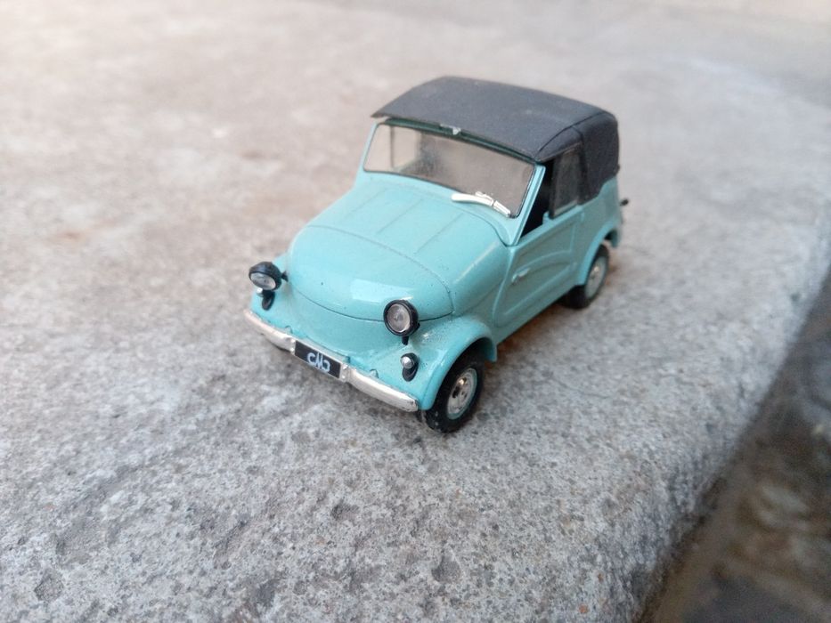 Продам игрушки машинки.