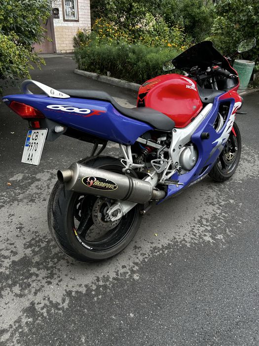 Продам Honda cbr600f4