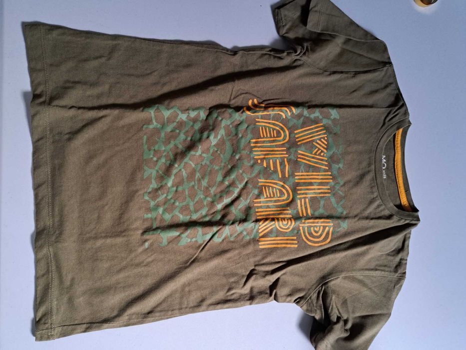 T´shirts de menino 7/8 anos