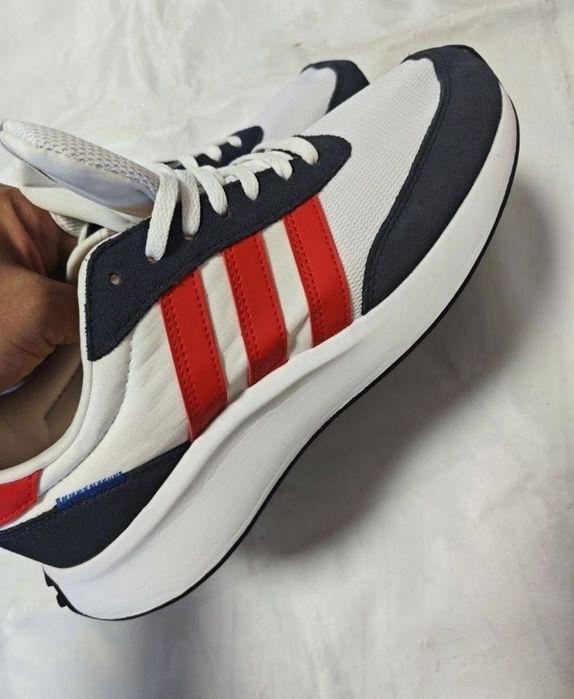 Чоловічі кросівки  adidas Run 70s  44р