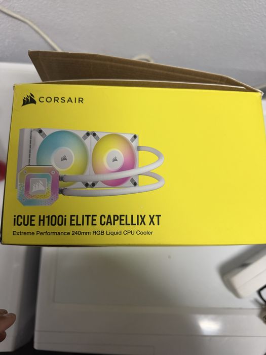 iCUE H100i Corsair