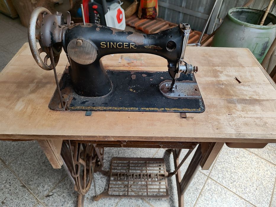 Máquina de costura Singer