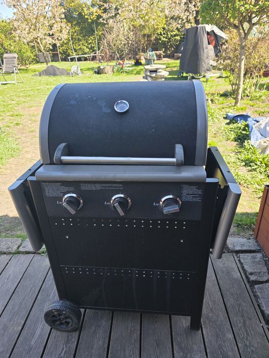 Grill gazowy idealny do ogrodu