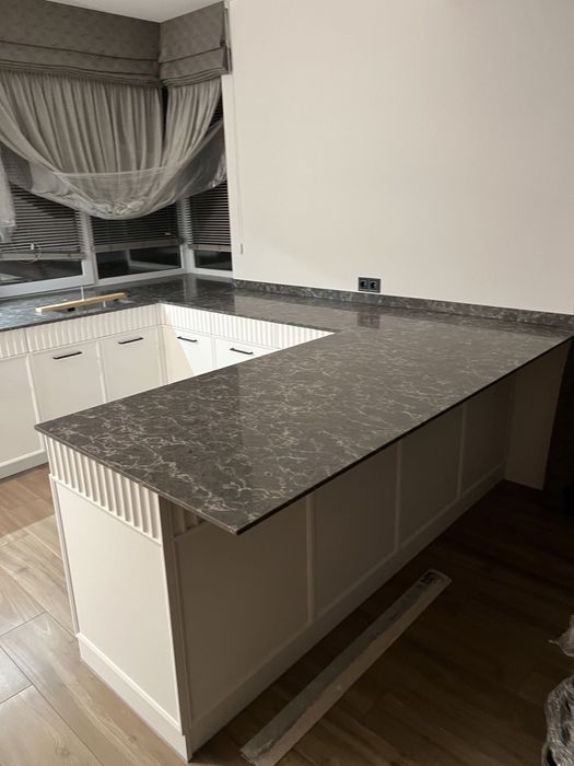 Столешеница из кварцита, столешница из мрамора и гранита