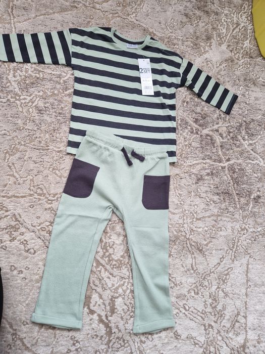 Dresy chłopięce 98