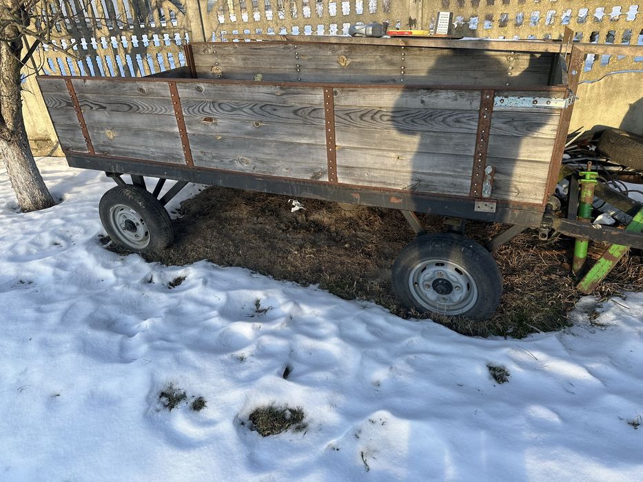 Прицеп,віз до трактора