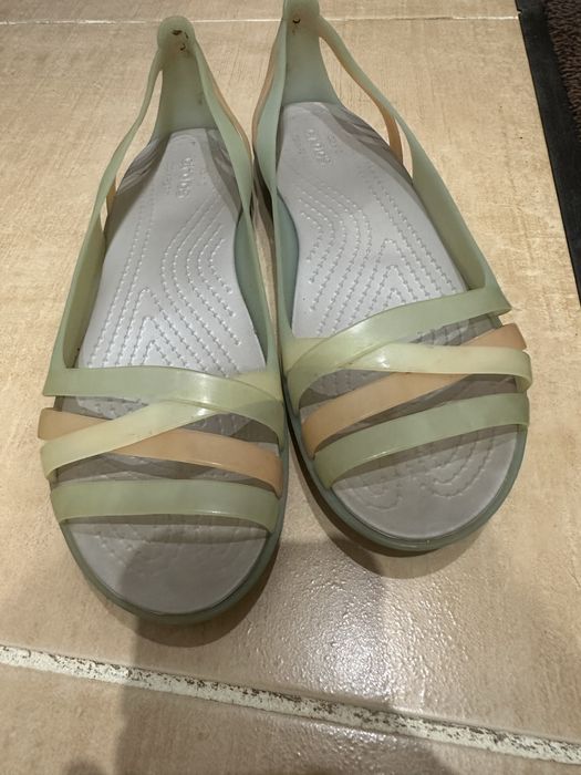 Босоніжки Crocs салатові 39р. Крокси