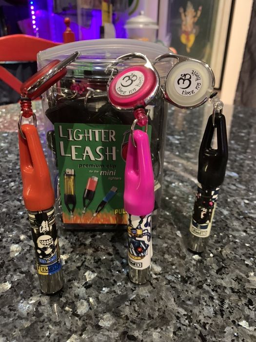 Porta isqueiro Original Lighter Leash para Clipper, Bic mini, etc. São