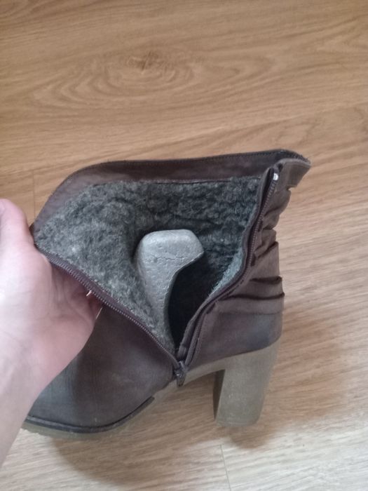 Зимові черевики 36р