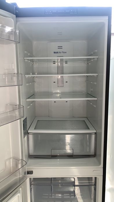 Холодильник LG No Frost в обох камерах