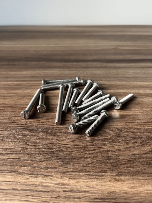 NOWY KOMPLET śrub nierdzewne śruby silnika KOMAR S38 ROMET