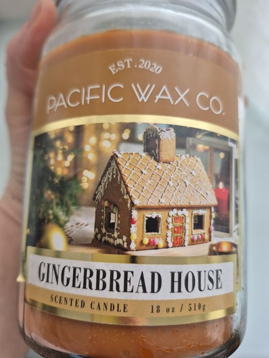 Новая свеча Имбирный домик 510грамм