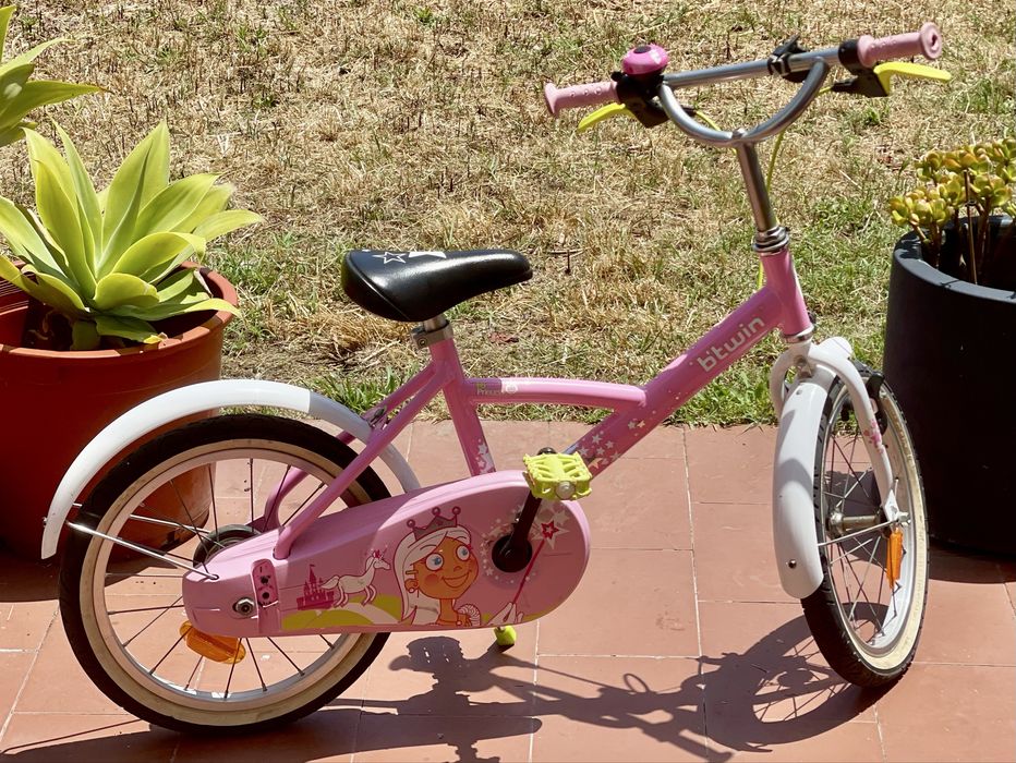 Bicicleta de princesa à procura de nova dona!
