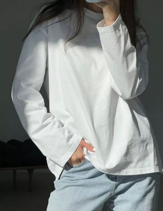 Білий лонгслів довгий