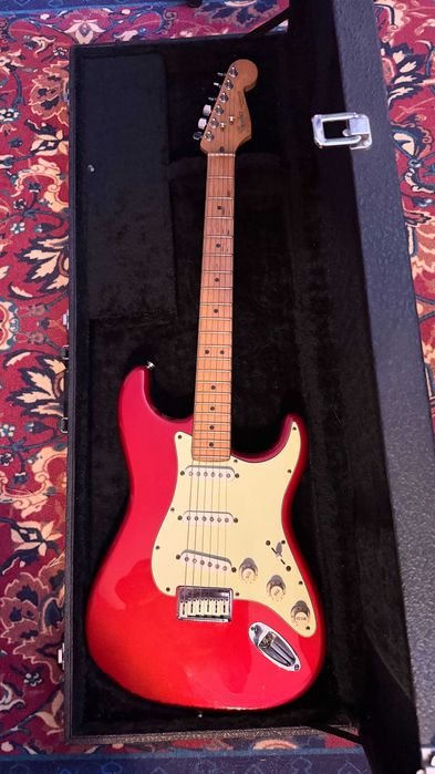 GUITARRA FENDER STRATOCASTER - HARDTAIL - MADE IN U.S.A (1996)