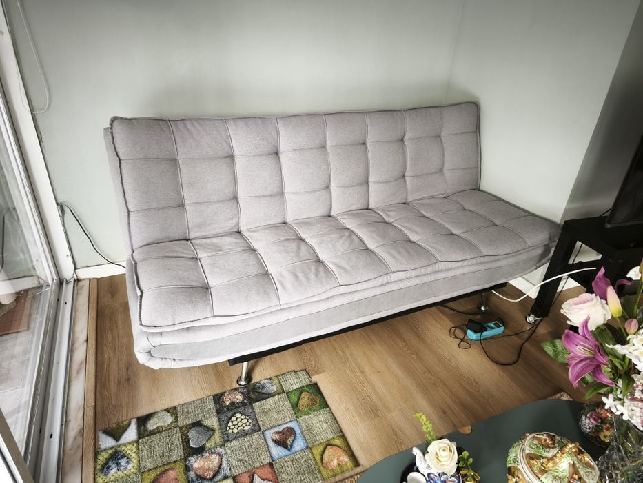 sofá cama em bom estado
