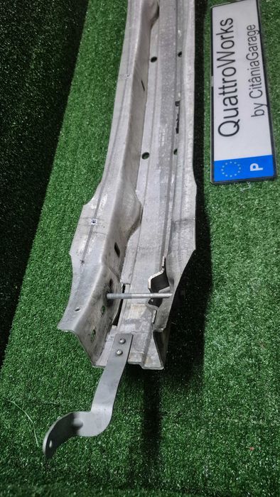 Reforco Parachoques Frente Audi A4 B6 B7 Ref. 8E0807109C ORIGINAL EXCELENTE ESTADO