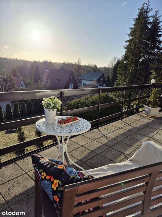 Dom całoroczny, Kaszuby nad jeziorem.  Mściszewice osada Skoczkowo