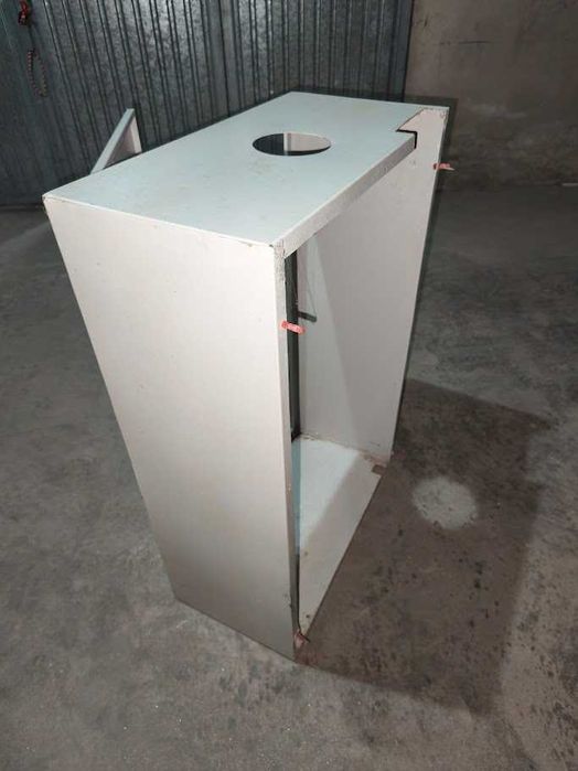 Armário em Ferro para proteção de Esquentador/Caldeira.