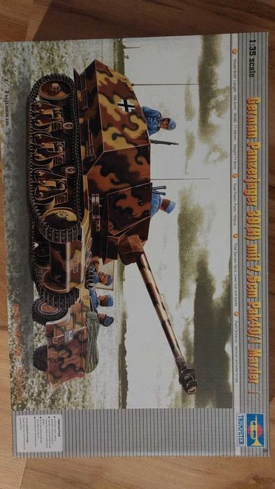 German Panzerjager 39 (H) mit 7.5cm Pak40/1 Marder Trumpeter 1:35