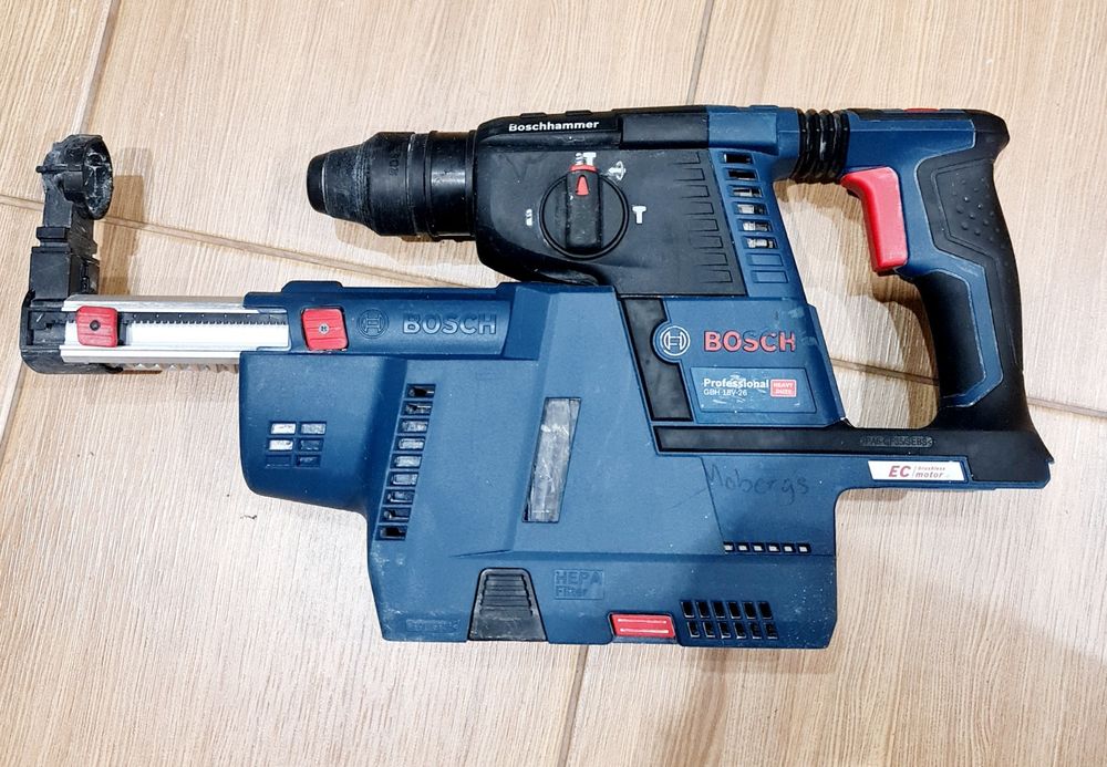 BOSCH [gbh 18v-26f + gde 18v-16] Перфоратор з Пилевідведенням