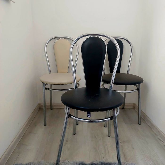 Продам стулья 2  штуки