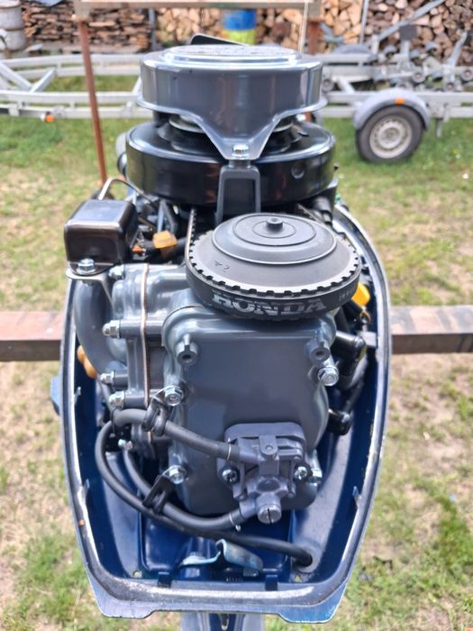 Silnik zaburtowy honda 7,5 KM czterosow
