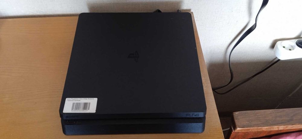 PlayStation 4 Slim Б/У